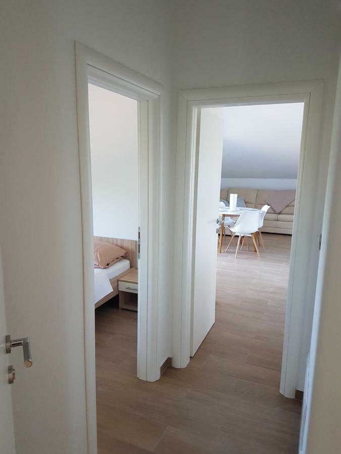 Apartmani Ivkovic Funtana Exteriör bild