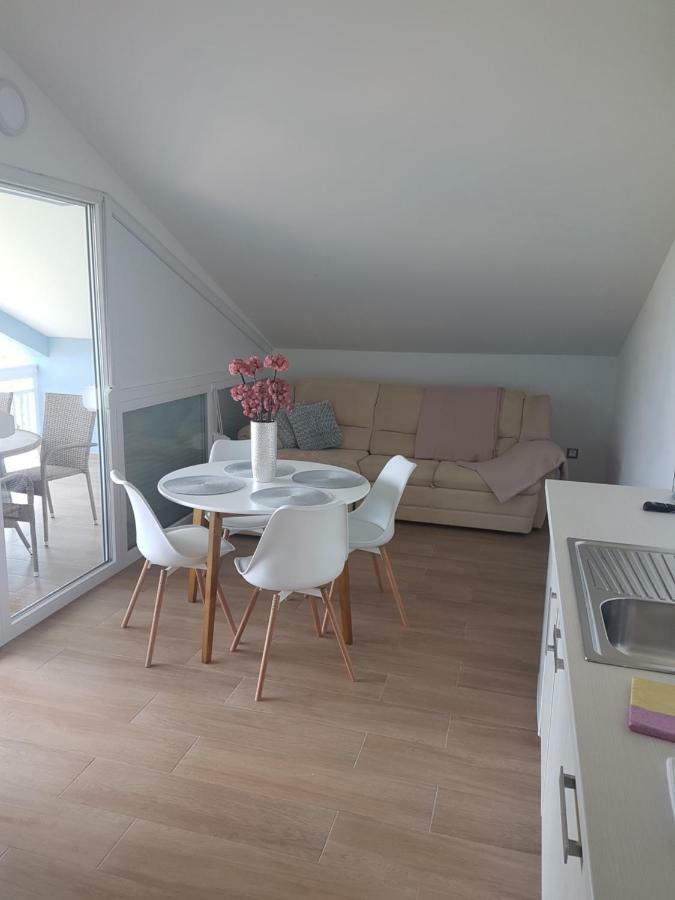 Apartmani Ivkovic Funtana Exteriör bild